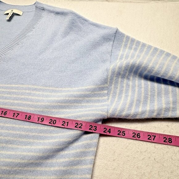 BANANA REPUBLIC Women Cashmere Sweater Size L Blue White Stripe V Neck 61-2 - Picture 7 of 9
